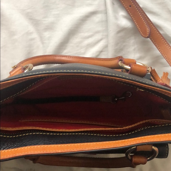Dooney & Bourke Purse w/ crossbody strap - Picture 3 of 5